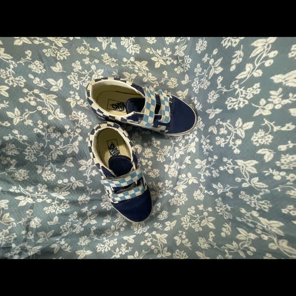 VANS - Picture 5 of 12